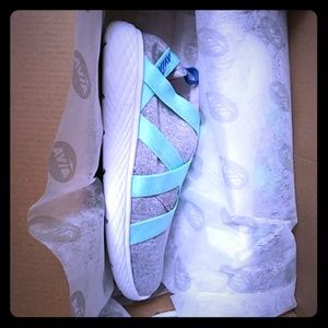 Avia Light Blue and Gray sneakers
